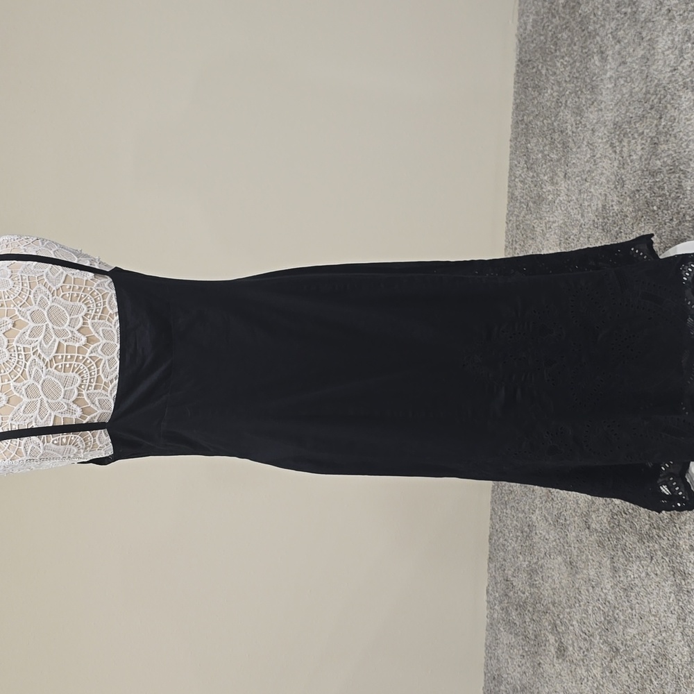 LRL Lauren Ralph Lauren Black Eyelet Hem Cotton Maxi Dress - Picture 8 of 10